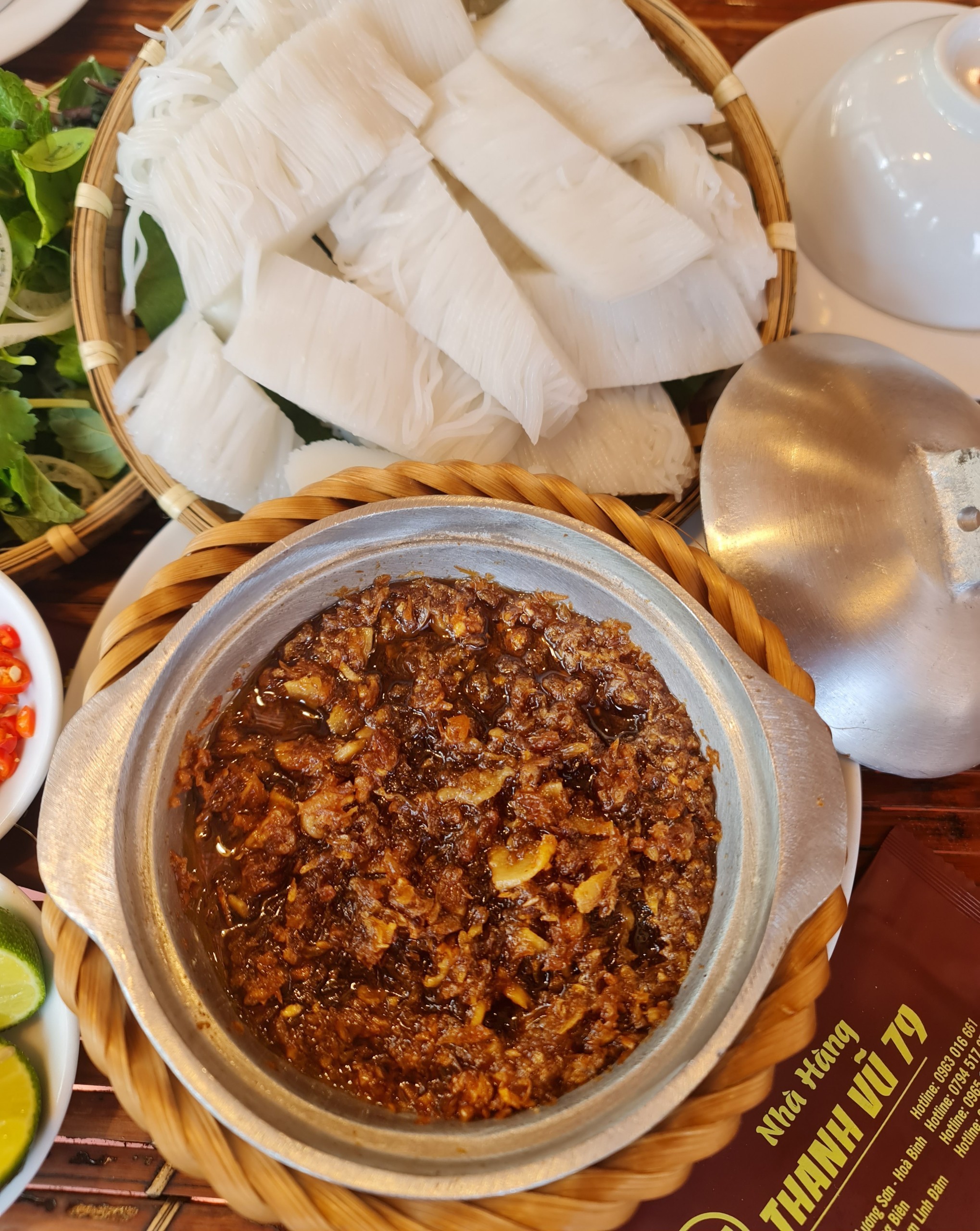 GẠCH CUA CHƯNG TÓP MỠ HÀNH ĐẶC BIỆT